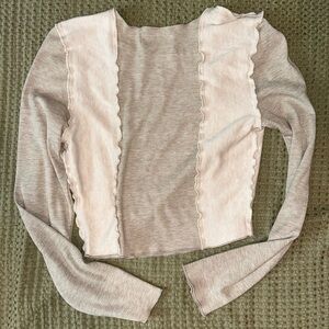 Women’s XS Cream & Gray long sleeve crop top